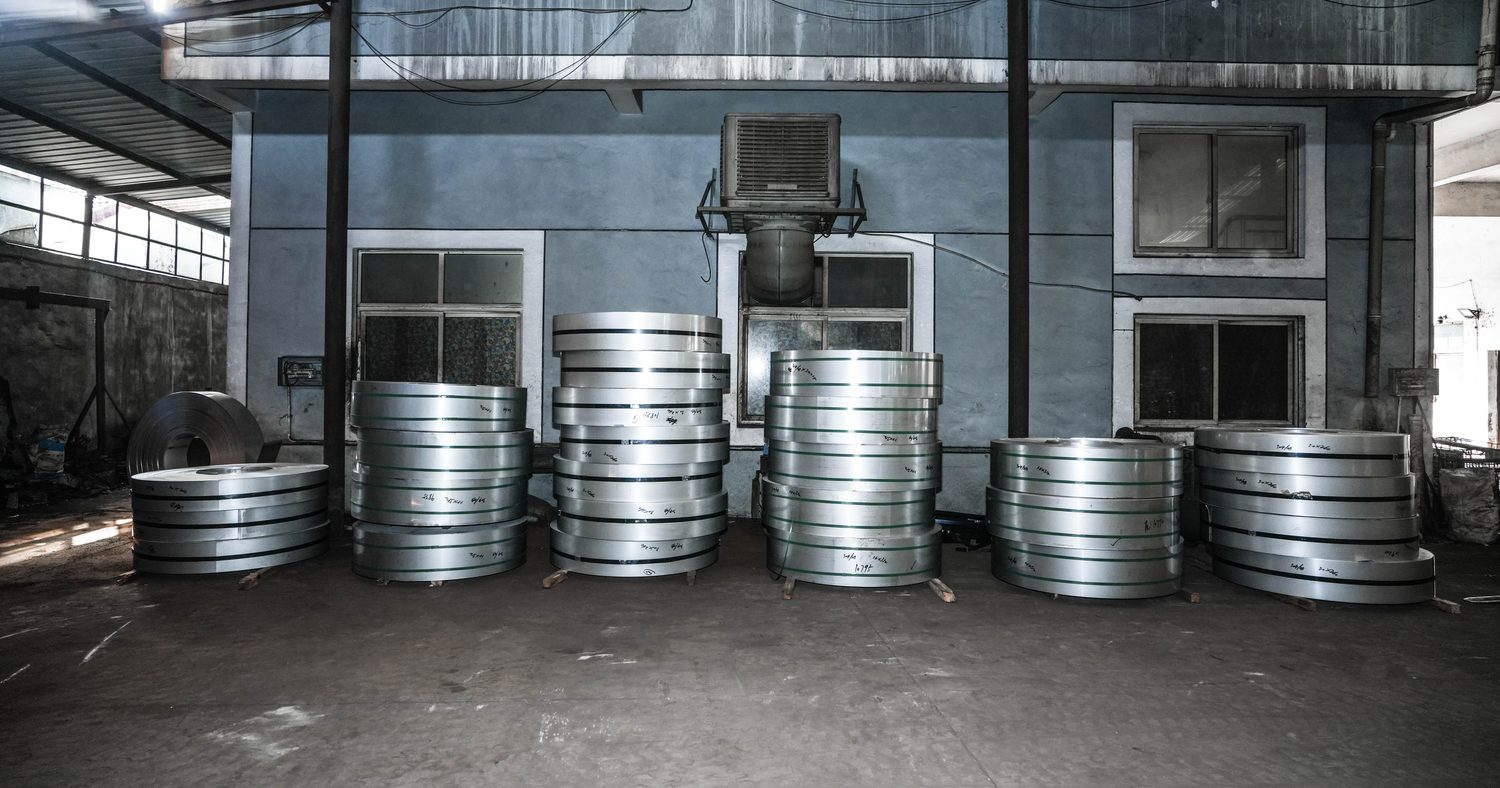 304 and 316 stainless steel coil stock in HUIHUI warehouse, labelled by heat number